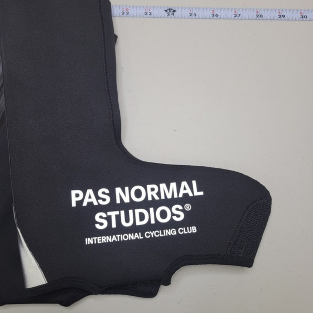 Pas Normal Studios Logo Heavy Overshoes Size Small‎ NF1907H 4999 Black Zip Gear